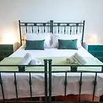 Casa Degli Oleandri Apartment *